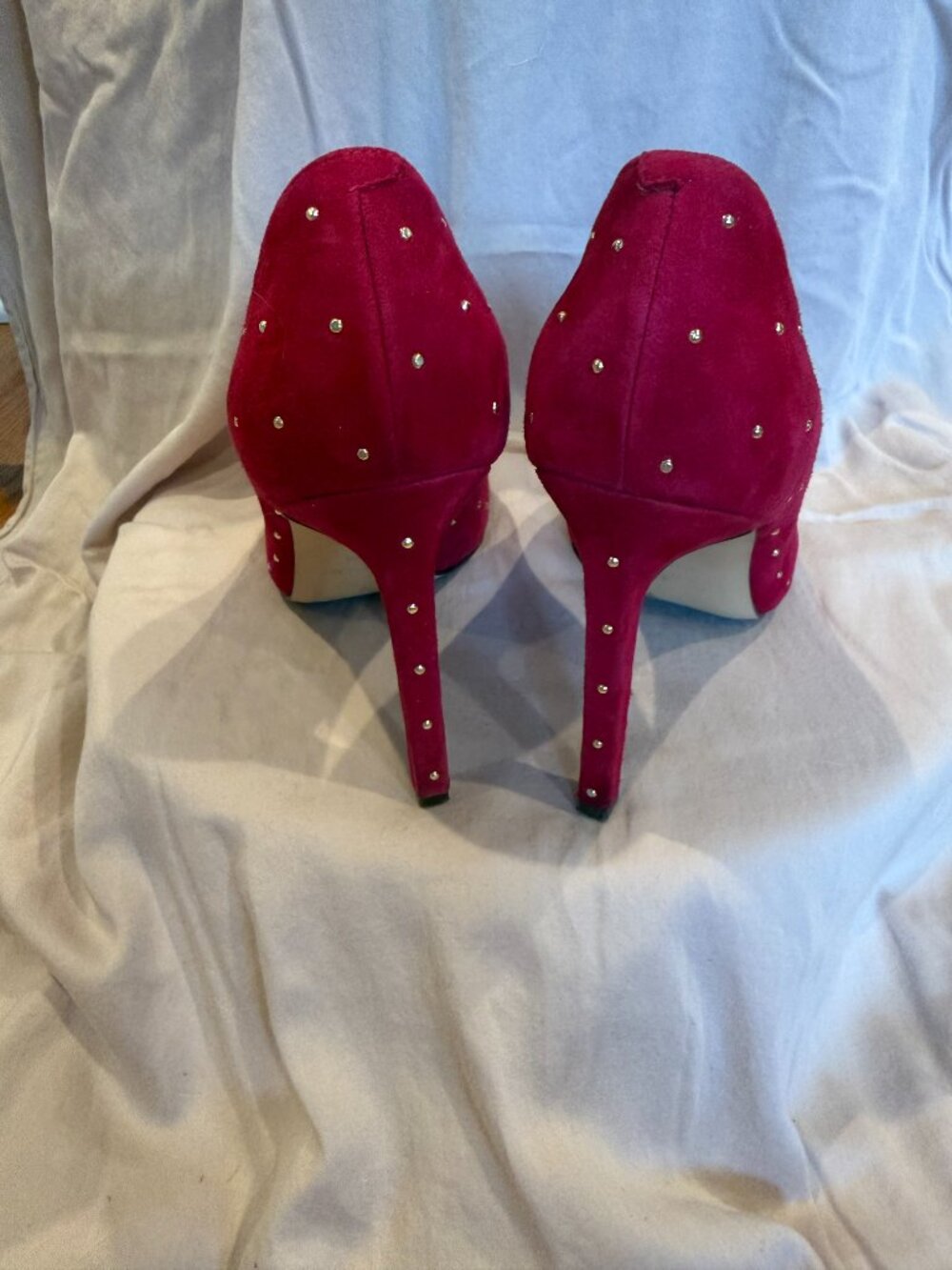 Nine West Bright Pink-Fuschia Gold-Studded Stiletto Pumps - 7.5 - Picture 4 of 6